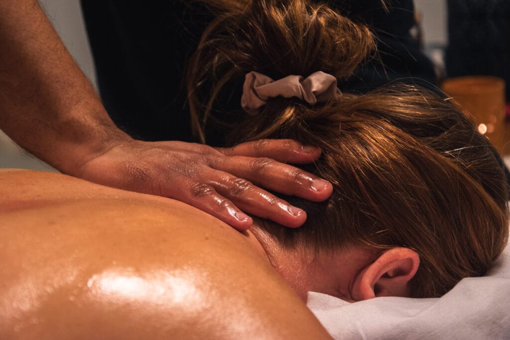 L’Art de Guérir du Massage Thaï et du Massage Ayurvédique