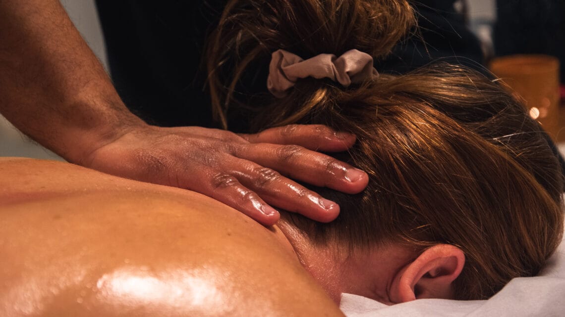 thai-n-ayurveda-ayrudedic-massage